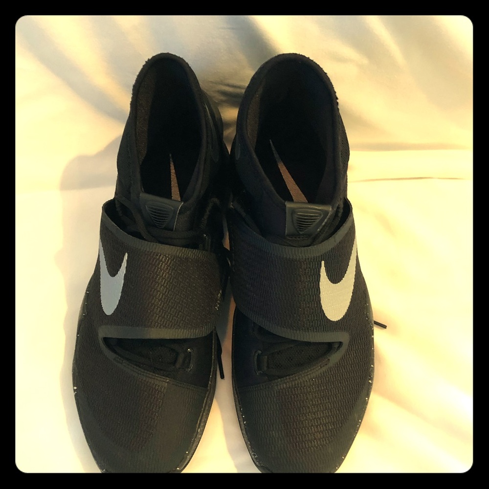 Black Pair of Hypertev